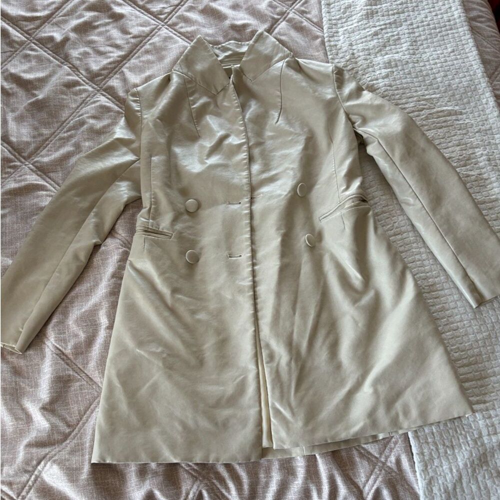 7 For All Mankind: Leather Trench Jacket Ivory Women's Size M - Like New